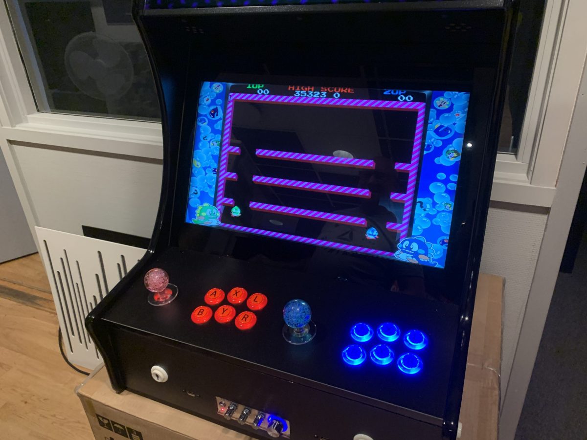 OEM Arcademaskin Bartop med 21,5" skjerm og Raspberry Pi 4 computer m. 128GB lagring -DEMO- - Bilde 2